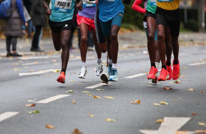 Leichtathletik: Köln-Marathon Sowohl bei den Männern als auch den Frauen gab es beim Kölner Marathon kenianische Siege und Streckenrekorde. (Archiv)