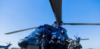 Bundespolizei übt abends: NRW muss mit mehr Fluglärm rechnen Piloten der Bundespolizei müssen mit ihren Hubschraubern in den kommenden Wochen in den Abendstunden Übungsflüge absolvieren. (Archivbild)