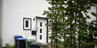 Prozess um «Soester Horrorhaus» gestartet Das Haus liegt in einer ruhigen Wohngegend. (Archivbild)