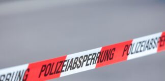 Mann will Absperrung nicht akzeptieren – Polizisten verletzt Mehrere Polizisten wurden verletzt. (Symbolbild)