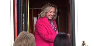 Luxuszug für Konferenzen in Duisburg abgefahren Unternehmerin Jovanka Porsche hat das Prohejt initiiert.