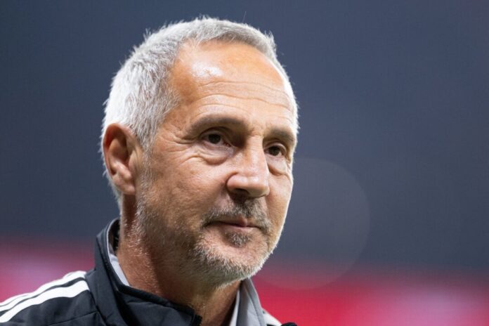 Eintracht Frankfurt - 1. FC Köln Adi Hütter vor dem Spiel gegen Köln.