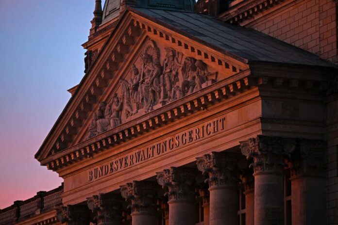Bundesverwaltungsgericht Das Gericht befasst sich mit dem Schicksal zweier Justizbeamter aus NRW. (Archivbild)