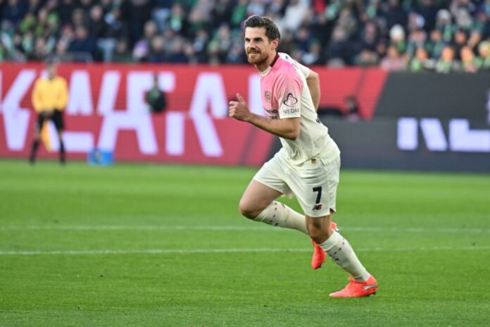 Jonas Hofmann Jonas Hofmann reist mit Bayer Leverkusen zum Europa-League-Spiel nach Kreta. (Archivbild)