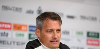 Blessins Rückkehr ans Millerntor endet mit Remis Trainer Alexander Blessin kehrte im Testspiel mit Borussia Mönchengladbach zum FC St. Pauli zurück. (Archivbild)