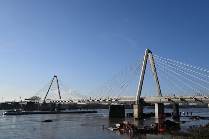 Rheinbrücke Leverkusen Vor dem Landgericht Köln beginnt ein Verfahren um die Leverkusener Rheinbrücke. (Archivbild)