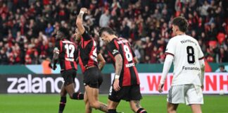 Nach Aufholjagd: Bayer 04 wendet Pokal-Aus gegen Nürnberg ab Leverkusens bejubelt den Anschlusstreffer zum 1:2.