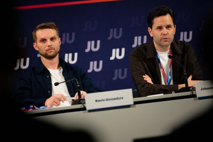 78. Deutschlandtag der Jungen Union Die JU betont ihre Unabhängigkeit vom Kanzler.