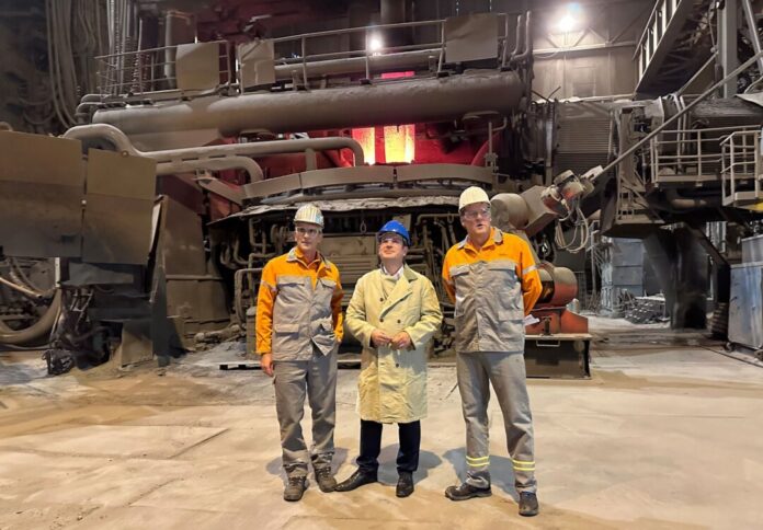 Deutsche Edelstahlwerke Witten Der Stahlhersteller Deutsche Edelstahlwerke will sich künftig auf seine Standorte in Witten und Siegen konzentrieren. Die Werke in Krefeld und Hagen sollen verkauft oder geschlossen werden. (Archivbild)