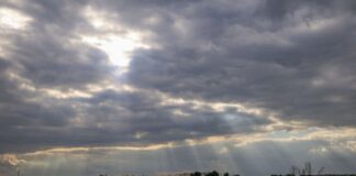 Regen und Gewitter in NRW – danach freundliches Wochenende Die Höchsttemperaturen liegen zwischen 19 und 20 Grad.