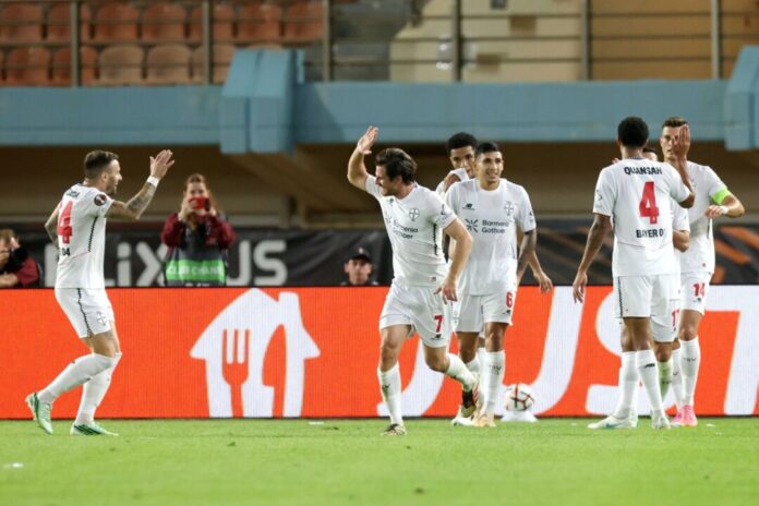 OFI Kreta - Bayer Leverkusen Leverkusen jubelt über ein Tor auf Kreta.