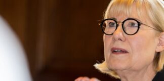 Krupp-Stiftung: «Gutes Zeitfenster» für Verselbstständigung Thyssenkrupp will seine Stahlsparte verselbstständigen. «Ich habe den Eindruck, dass es aktuell ein gutes Zeitfenster für einen solchen Schritt gibt», sagte jetzt die Chefin der Krupp-Stiftung, Ursula Gather, in einem Interview der WAZ. (Archivbild)
